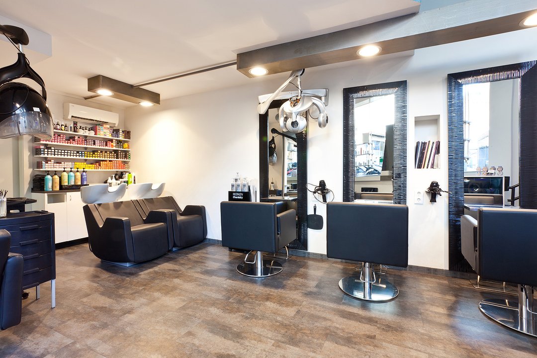 Peluquería Posa't Wapa Compagnia Della Bellezza, el Baix Guinardó, Barcelona