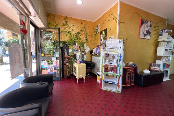 Forbici Follia - Coiffure Torino - Photo de galerie - OneBooking