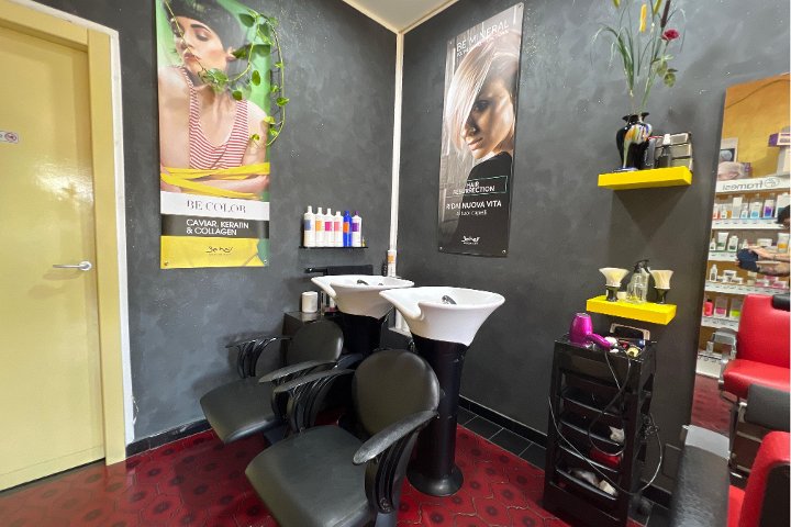 Forbici Follia - Coiffure Torino - Photo de galerie - OneBooking