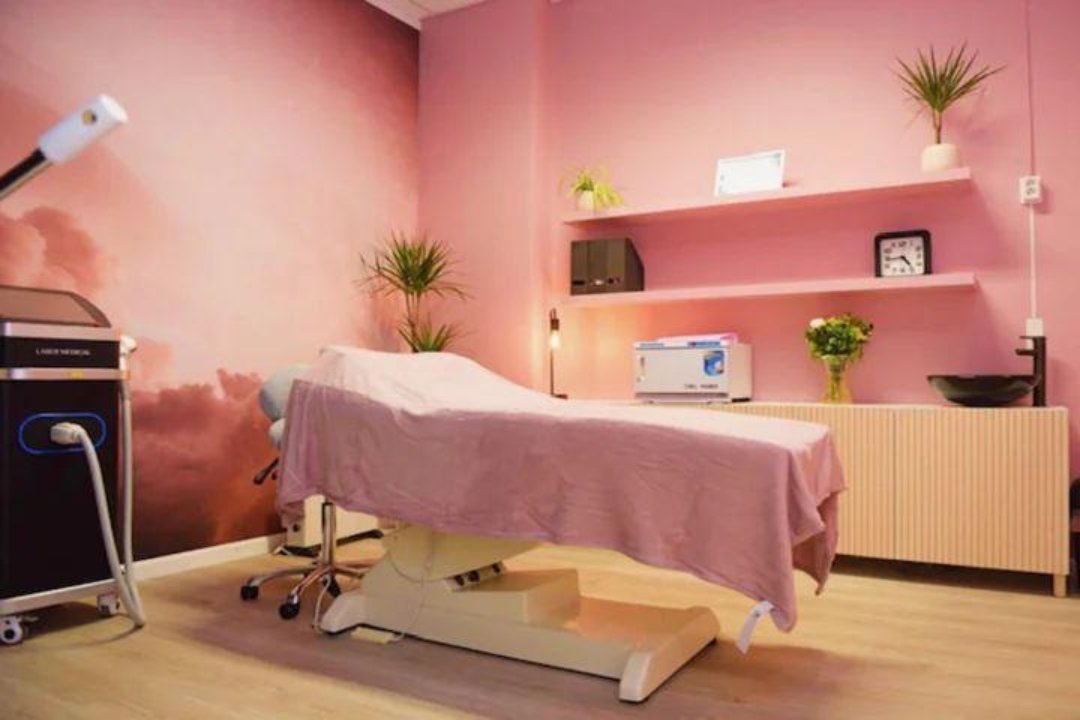 Alixis Hair & Beauty Salon, Markerkant, Almere