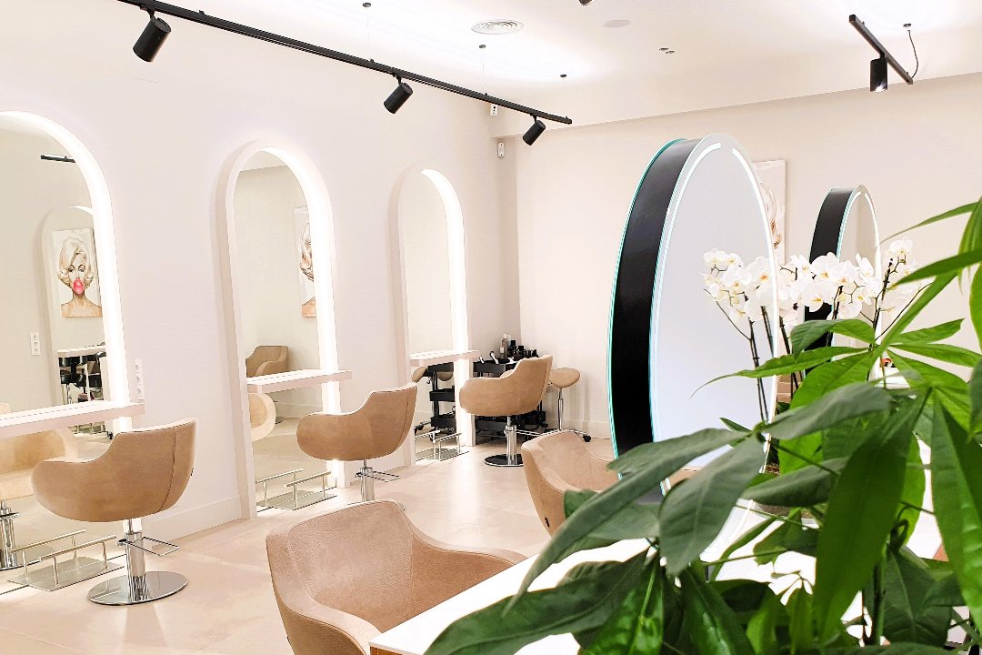 Ykono Hair Studio, Casco Antiguo, Comunidad de Madrid