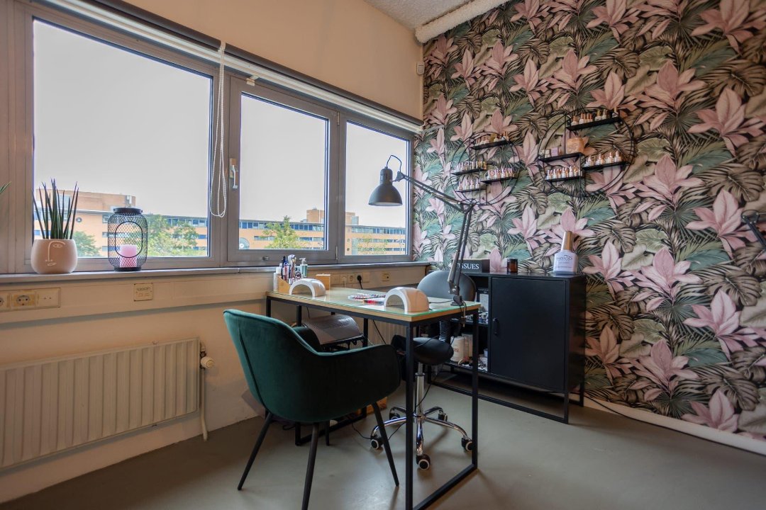 So Glow, Hilversum, Noord-Holland