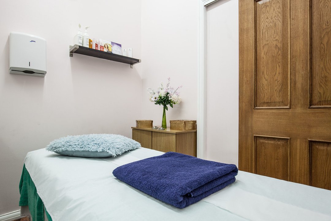 Holistic Body & Beauty - Treatment Room, Earls Court Square, London