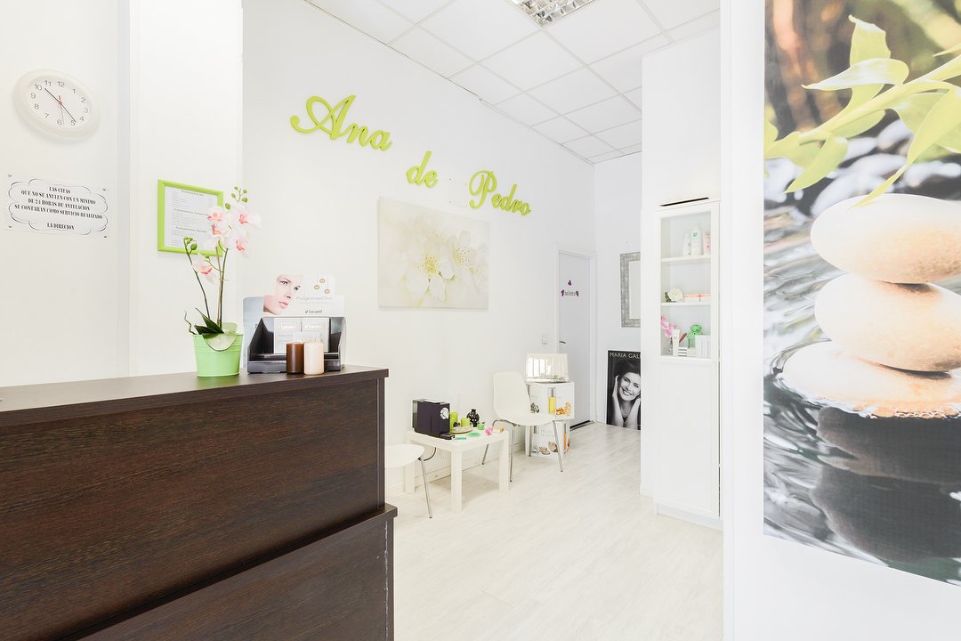 Centro de Estética Ana de Pedro, Palomeras Bajas, Madrid