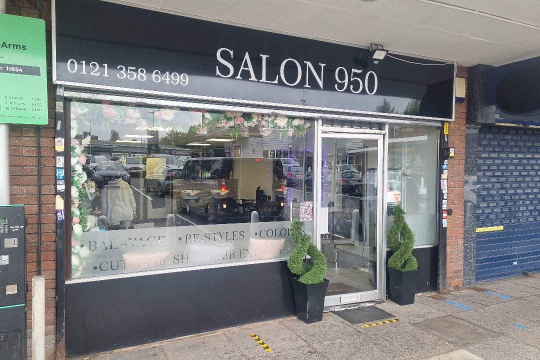 Salon 950, Queslett, West Midlands County