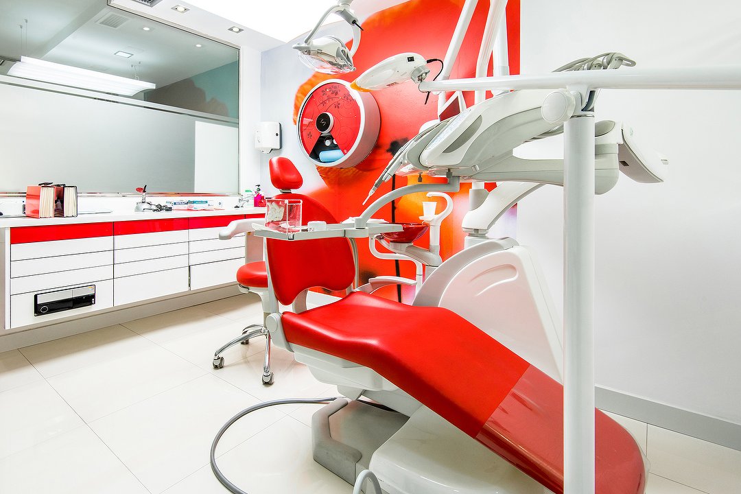 Clínica Dental Gran Vía de San Francisco, Palacio, Madrid