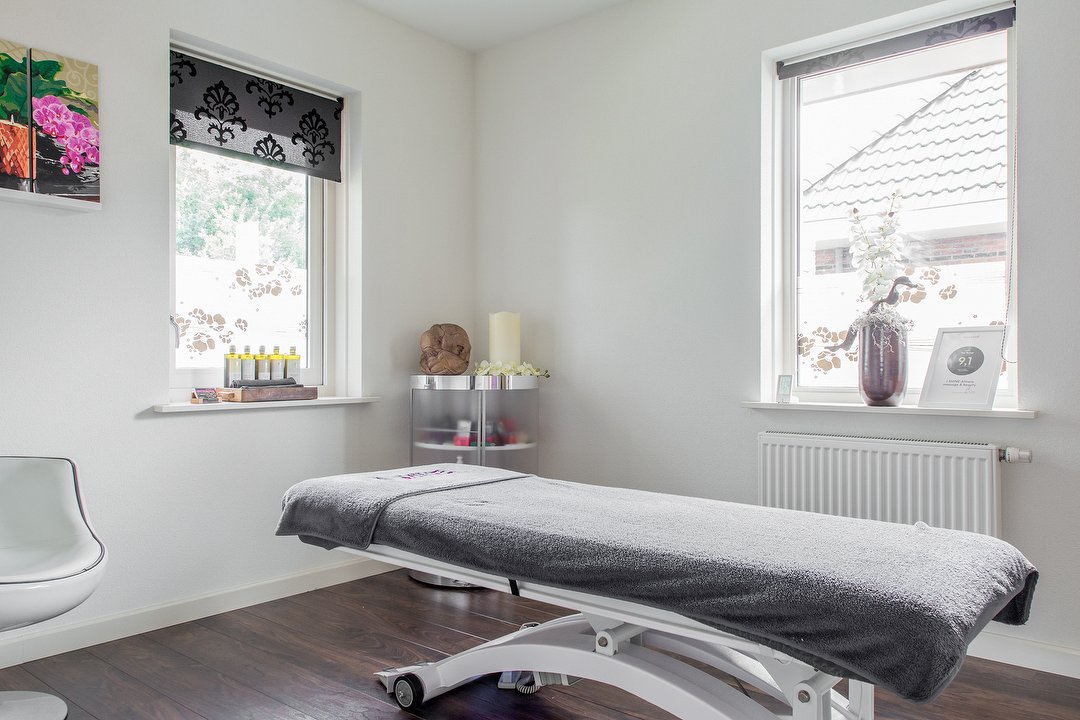 I SHINE ALMERE MASSAGE & BEAUTY, Almere Buiten, Almere