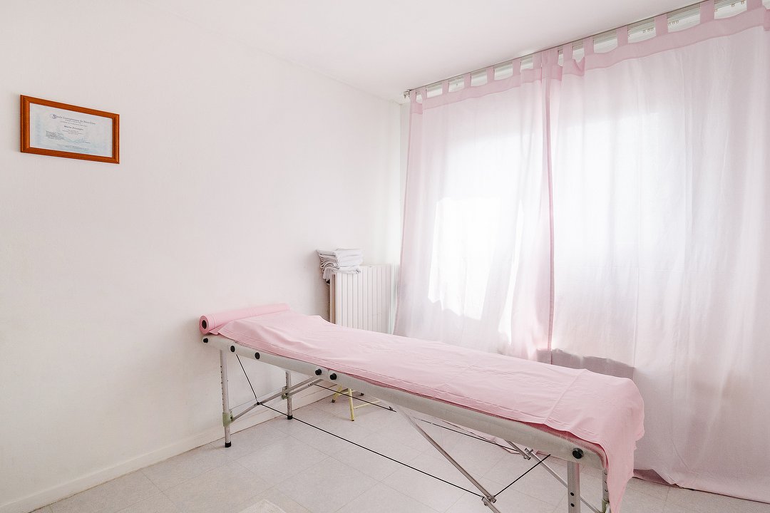 Massage pour femme - Marie Zouaghi, Saint-Ouen, Seine-Saint-Denis