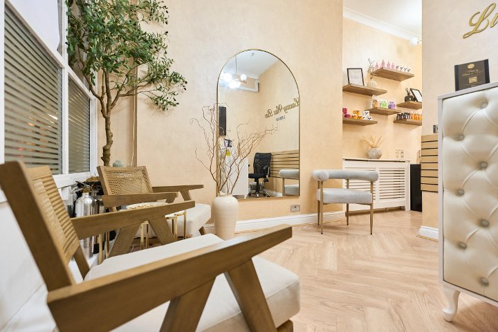 Luxury Wax Bar - Oxford Circus - Épilation London - Photo de galerie - OneBooking