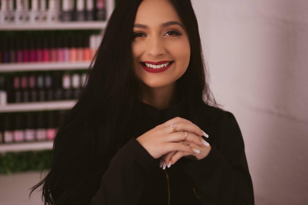 Tais Kappes - Nail Designer, Caneças