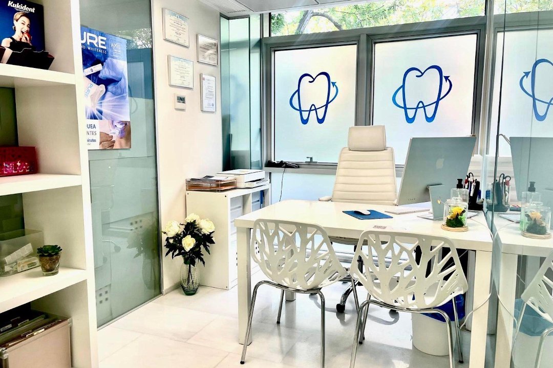 Dental Exposicion | Clínica Dental en Valencia, El Pla del Real, Valencia