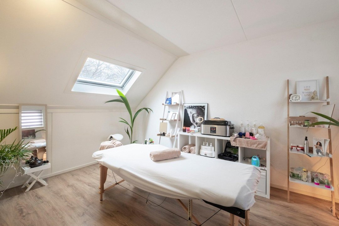 Soul&Massage Women's Paradise (ONLY FOR Women), Hollandsekant, Almere