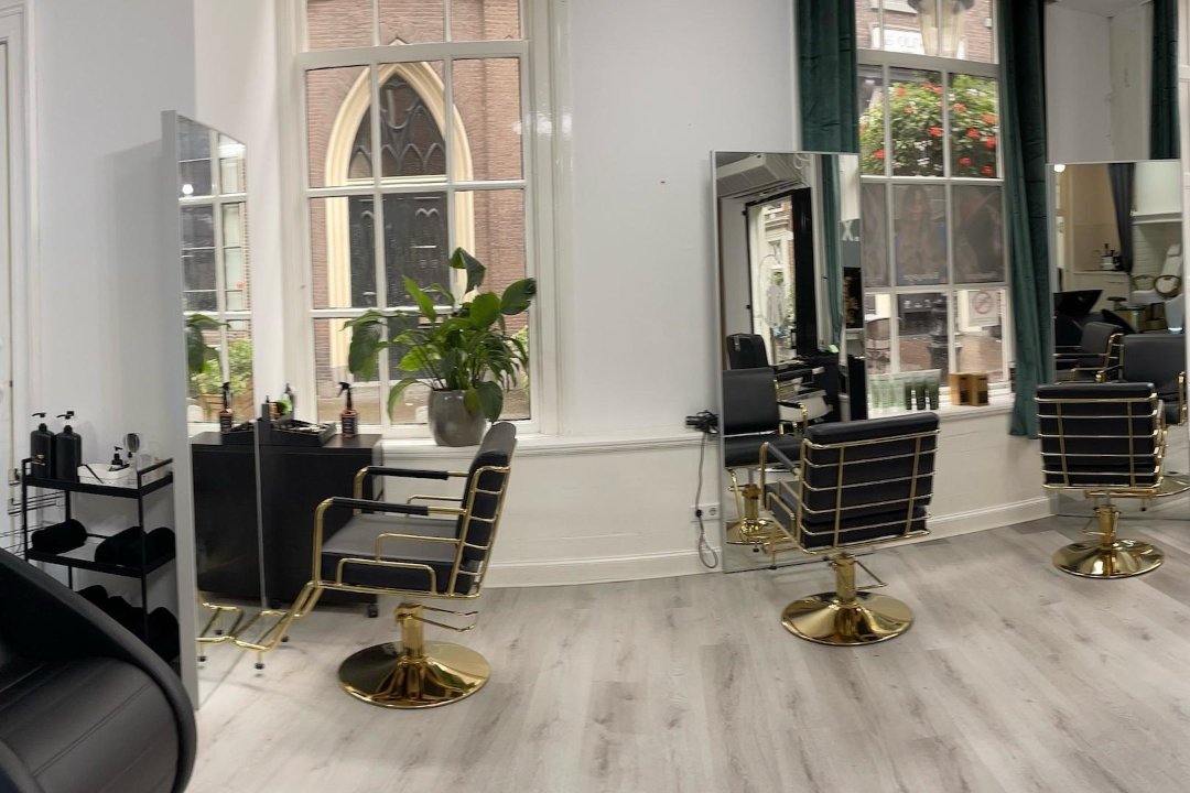 He & She  Beauty Salon, Achter Clarenburg, Utrecht