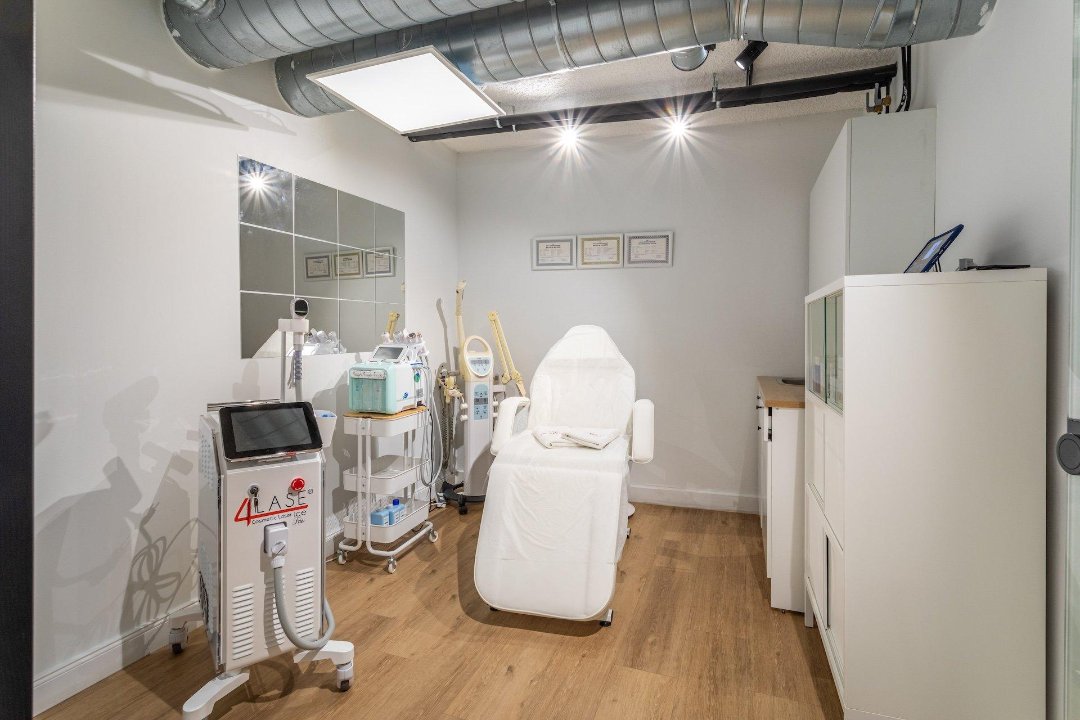 Welke Gezichtsbehandelingen Bestaan Er En Welke Is Het ... - Gezichtsbehandeling Genk - SoCleanClinic.be thumbnail