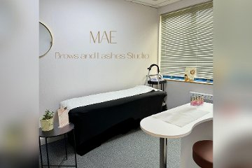 Mae Brows & Lashes Studio