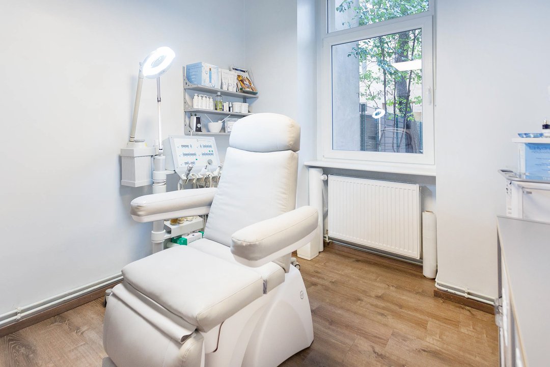 Elixir Hair & Cosmetic Salon, Charlottenburg, Berlin