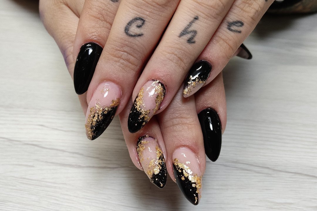 Marcella Nails, Bettola-Zeloforomagno, Lombardia