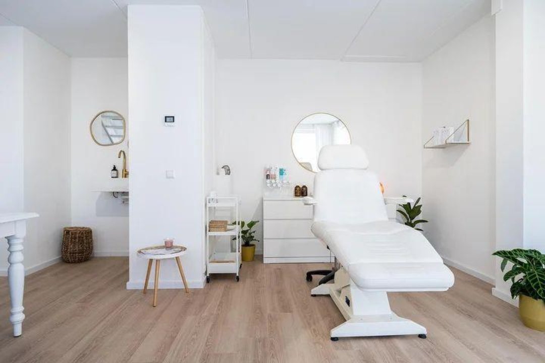 Skin specialist Nur, Sarphatistraat, Amsterdam