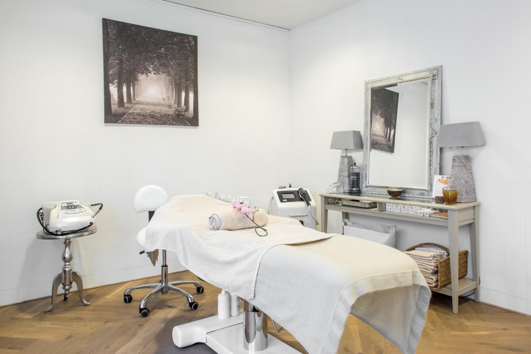 Beauty-In Definitief Ontharen, Haarlemmerdijk, Amsterdam