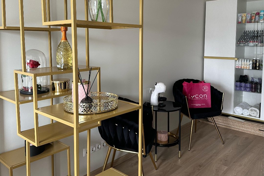 alinÀro Nail & Wax Studio, Vilkpede, Vilnius