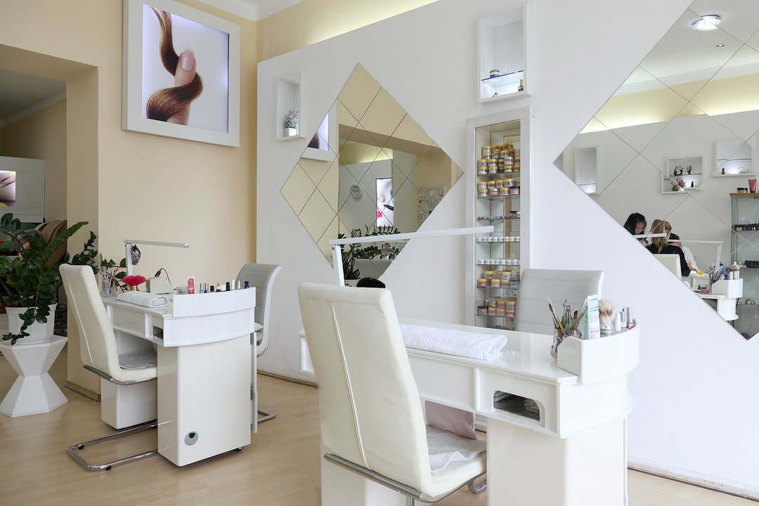 Nails-Spezialisten, Charlottenburg, Berlin