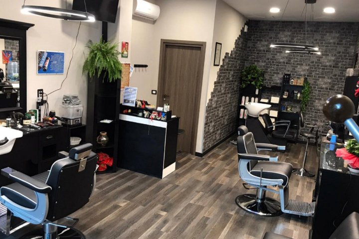 Luca's Barber ( L'amichevole Barbiere di Quartiere ) - Barbier Lido di Ostia - Photo de galerie - OneBooking