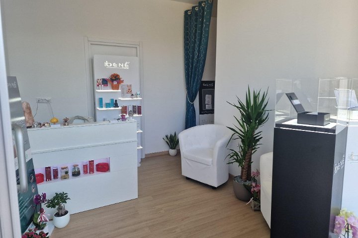 Estetic Shen - Épilation Sambuceto - Photo de galerie - OneBooking