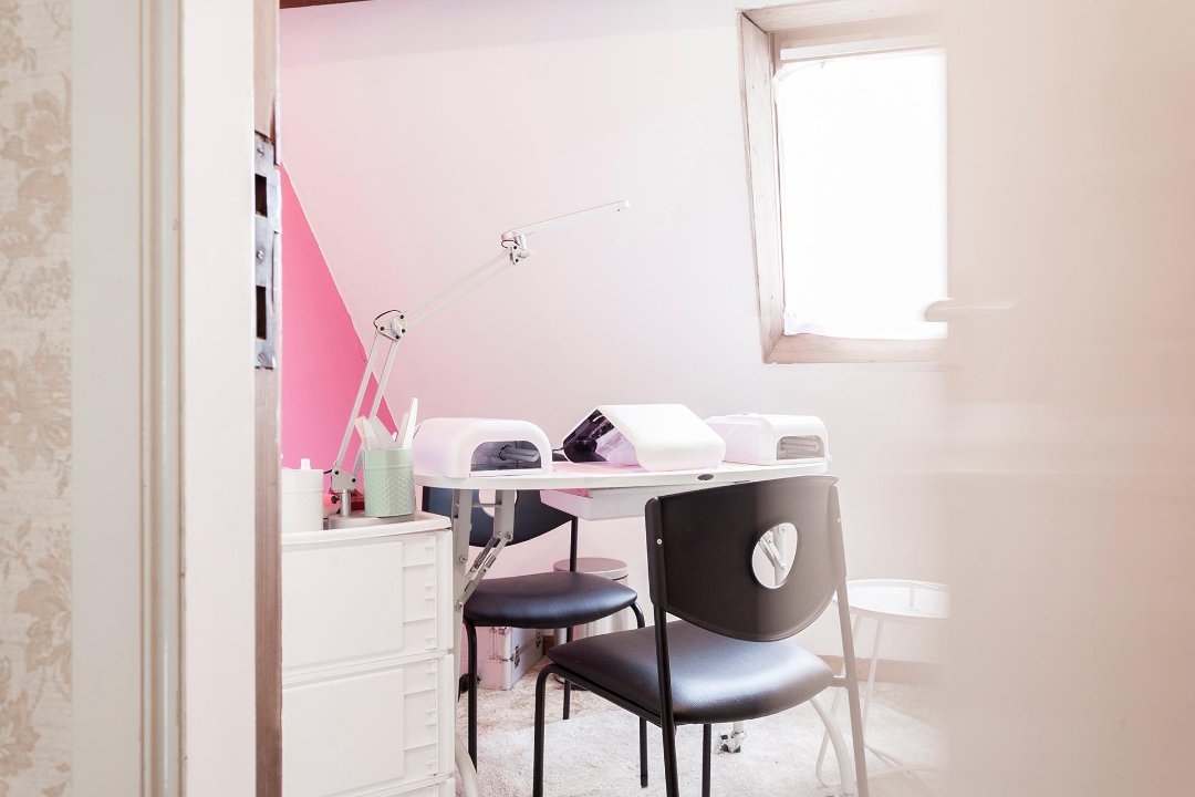 Nagelstudio B&G, Brasschaat, Provincie Antwerpen