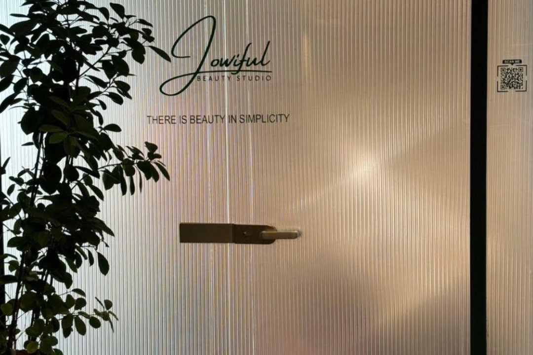 Jowiful Beauty Studio, Laan van NOI, Den Haag