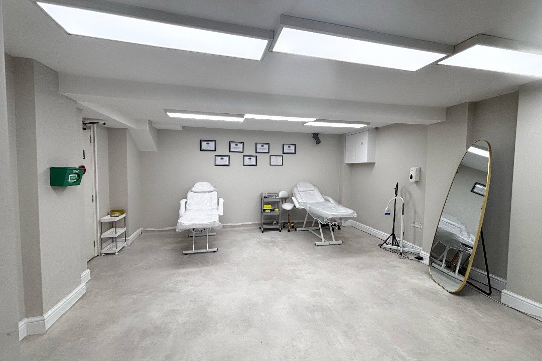 Beauty lounge (not taking bookings), Town Hall Square, London