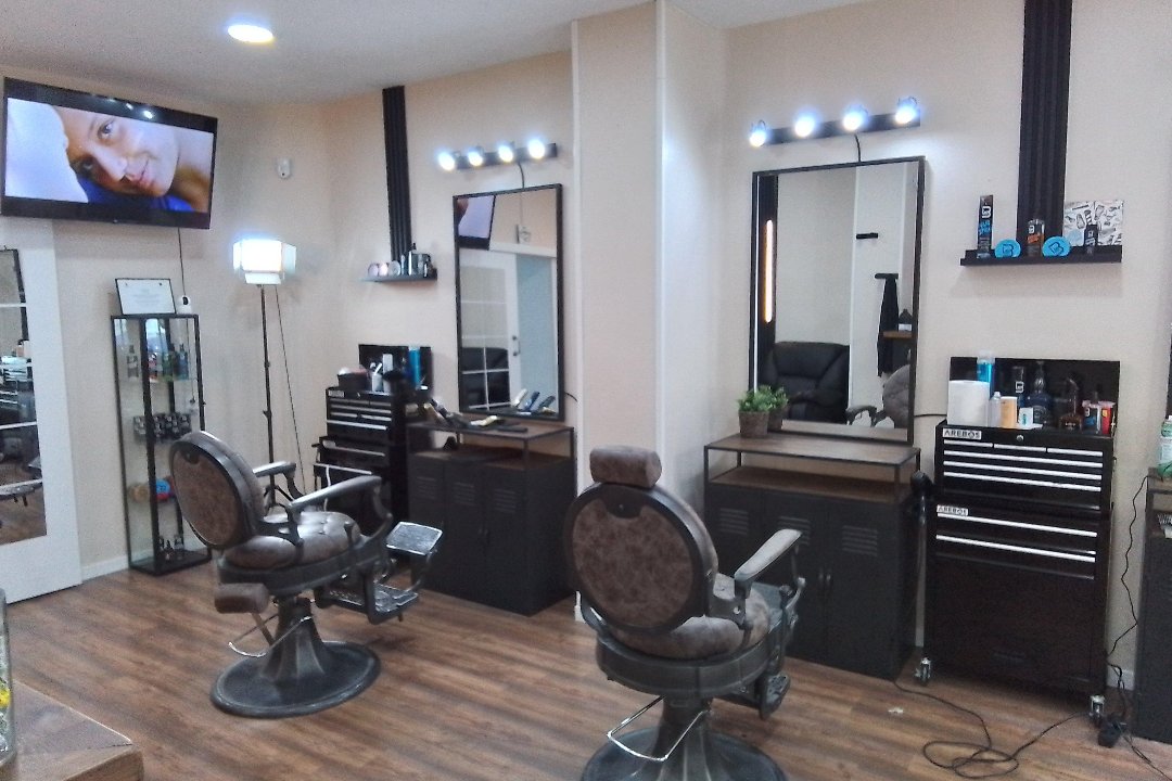 V8 Barber Club, Islas Filipinas, Madrid