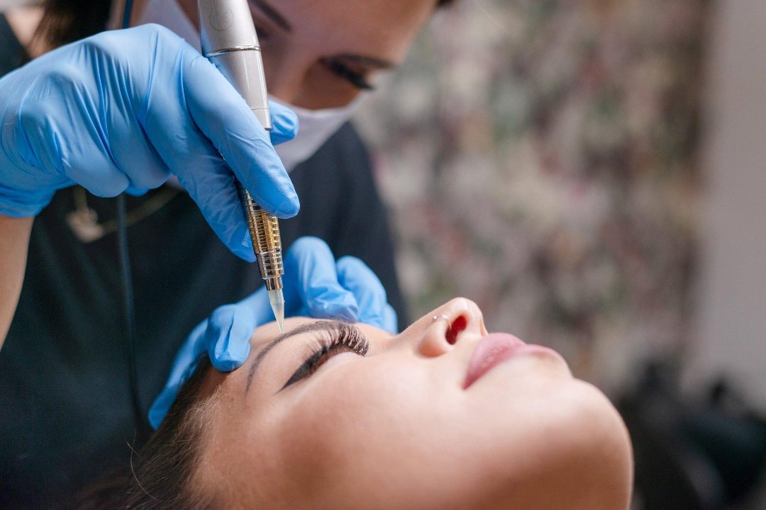 Ilaria Cinardo - Trucco Semipermanente c/o Salon Raffaella Pirovano, Paderno Dugnano, Lombardia