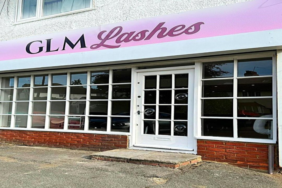 Glmlashes, St Albans, Hertfordshire