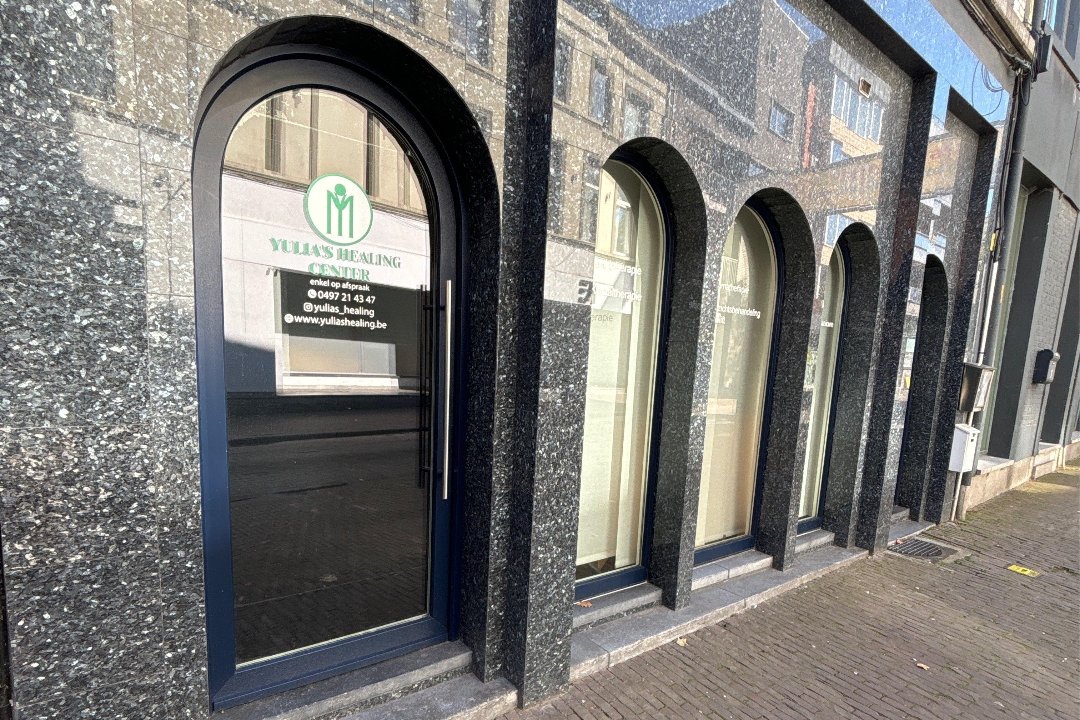 Yulia's Healing Center, Stationsstraat, East Flanders