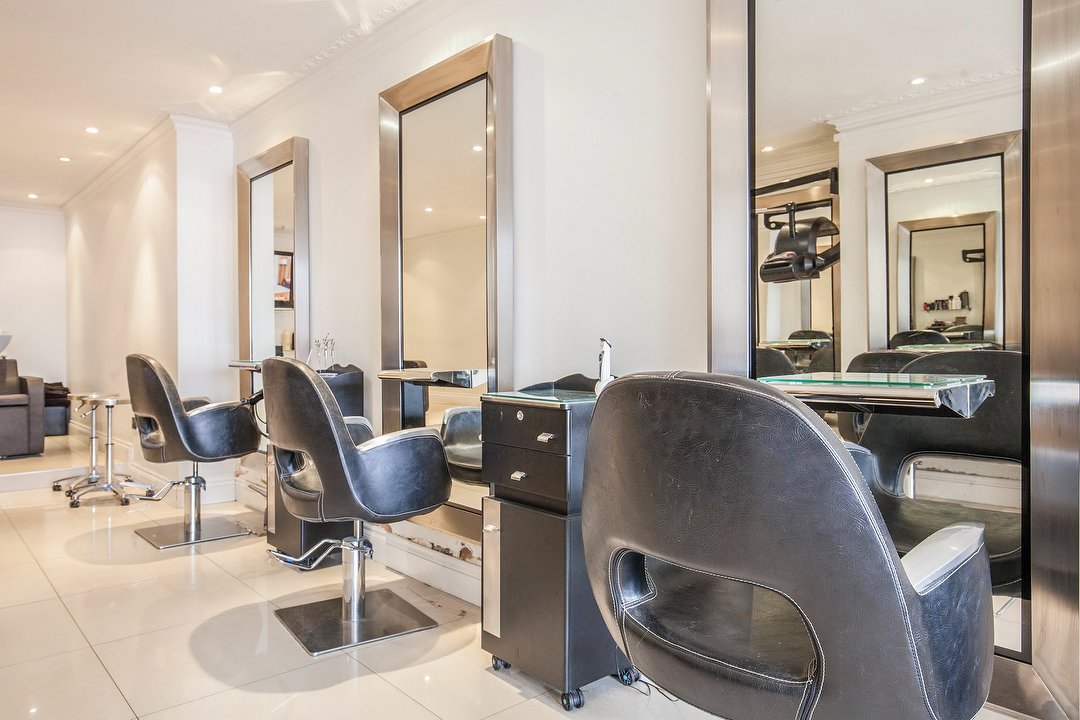 Gi Salons, Cockfosters, London