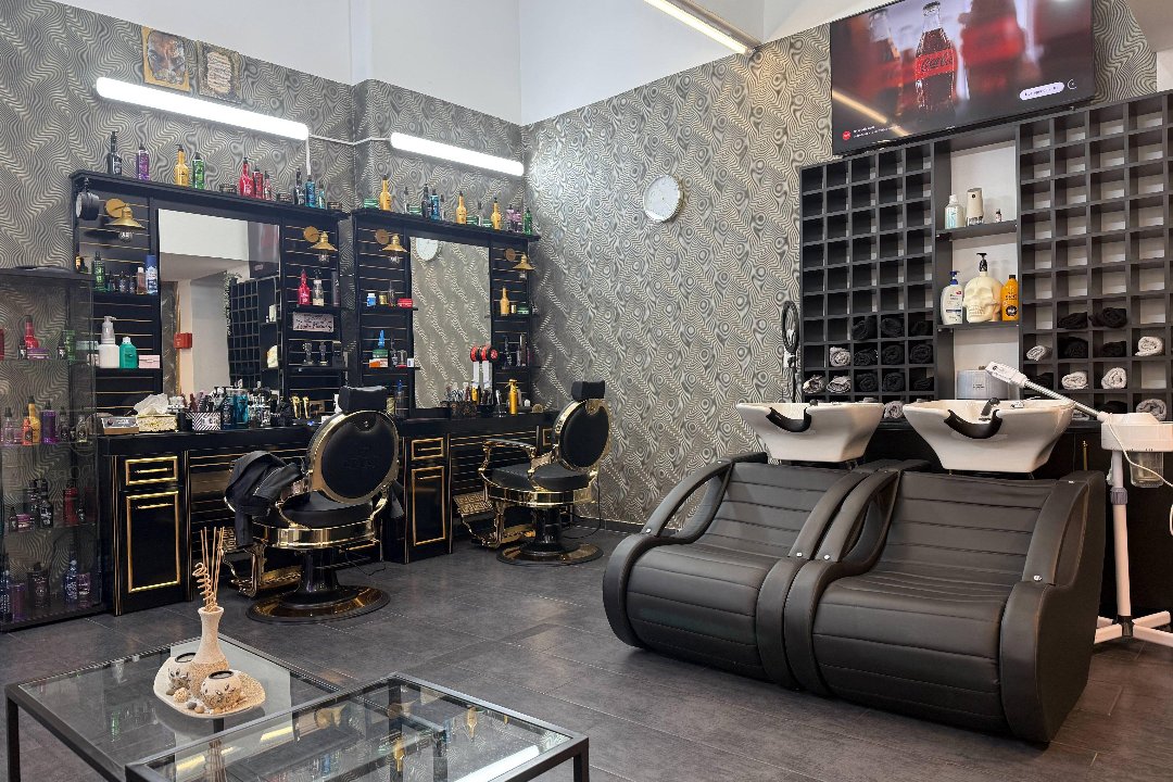 Andore Barber, 15. Bezirk, Wien