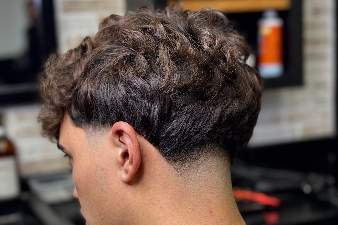 Fourteen 14 Barber, Centocelle, Roma