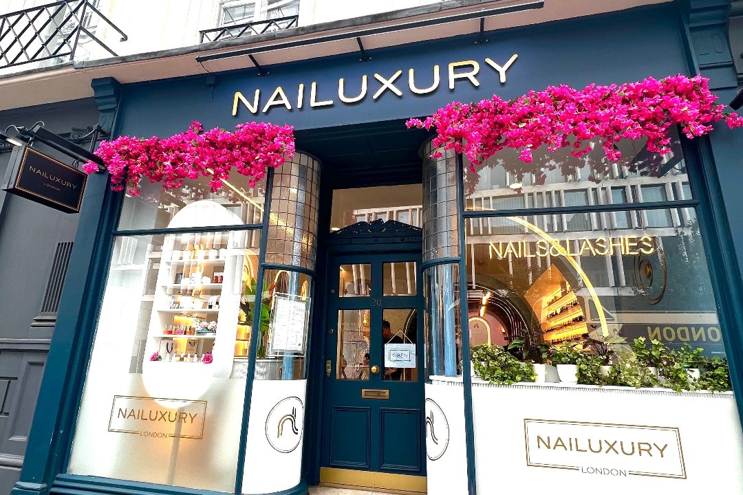 Nailuxury, Victoria Square - Westminster, London