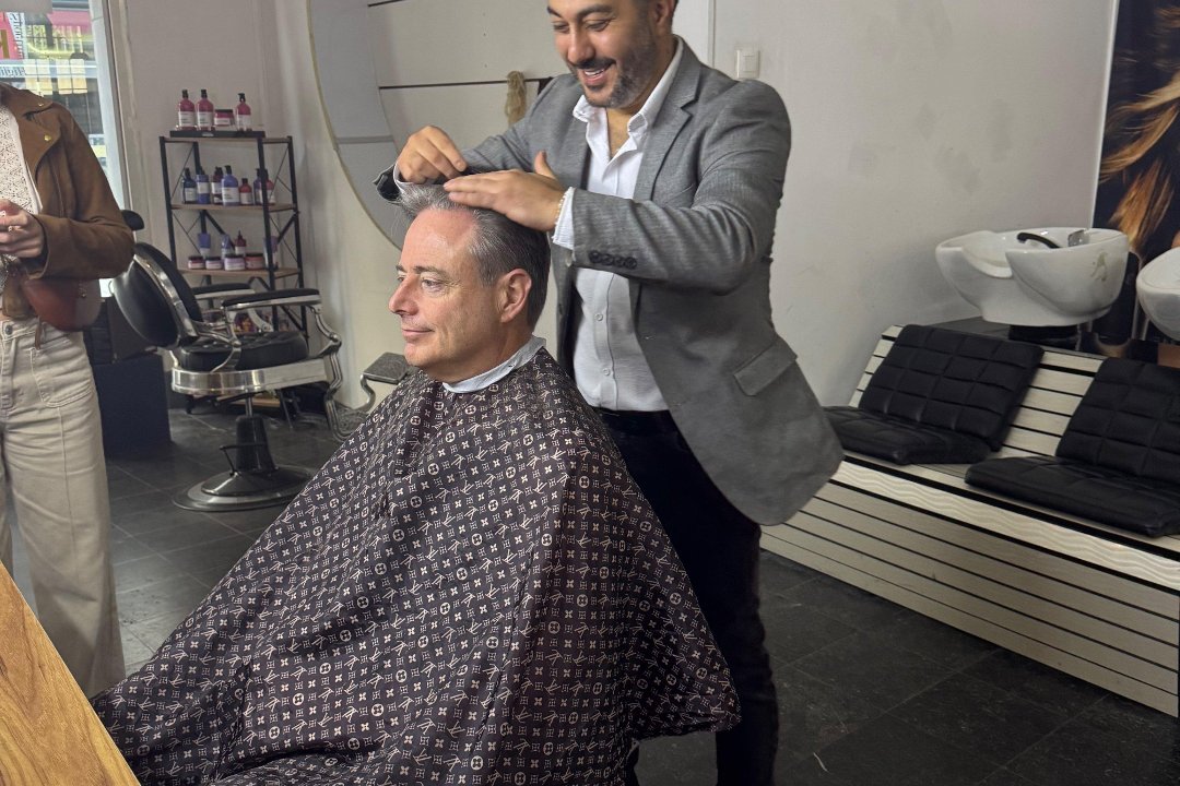 Hairdresser YUSUF, Vrijdagmarkt, Antwerp