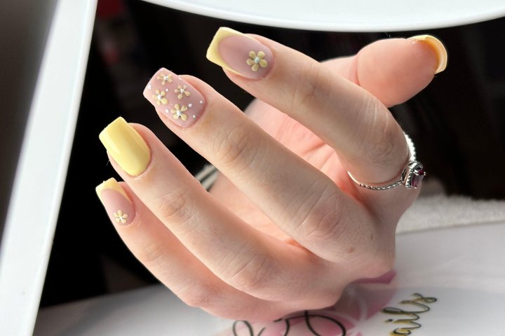 Kj Nails Beauty - Onglerie Zaragoza - Photo de galerie - OneBooking