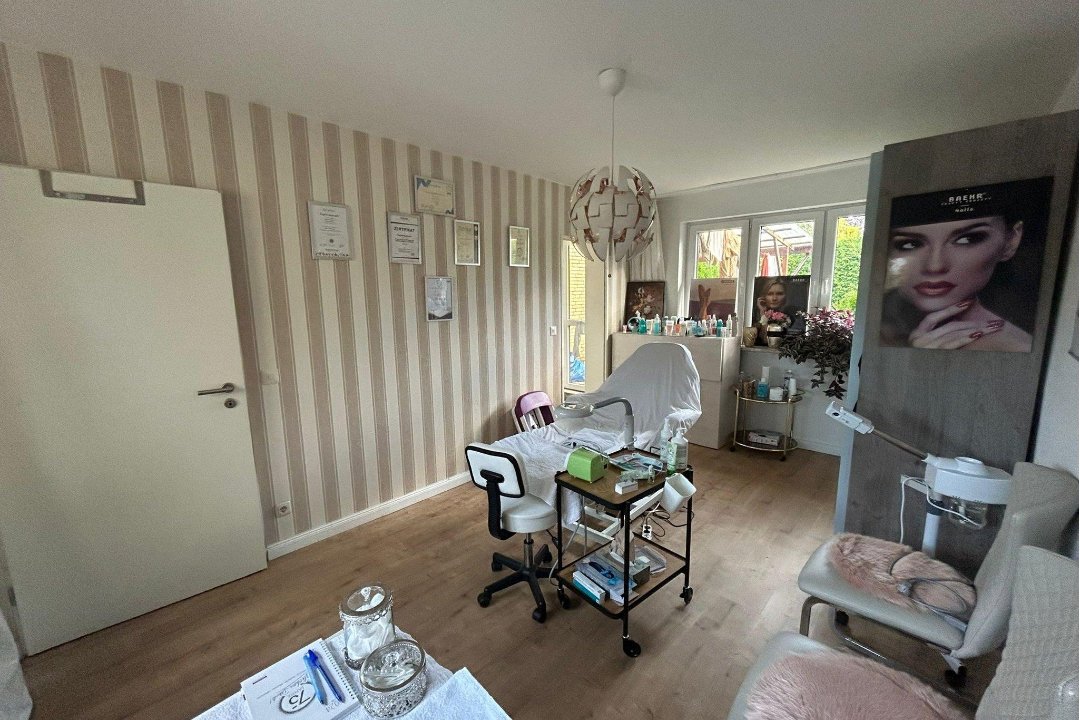 Rosa Salon, Lentföhrden