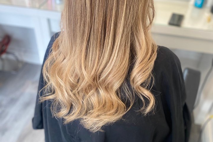 Hair Boost - Coiffure London - Photo de galerie - OneBooking