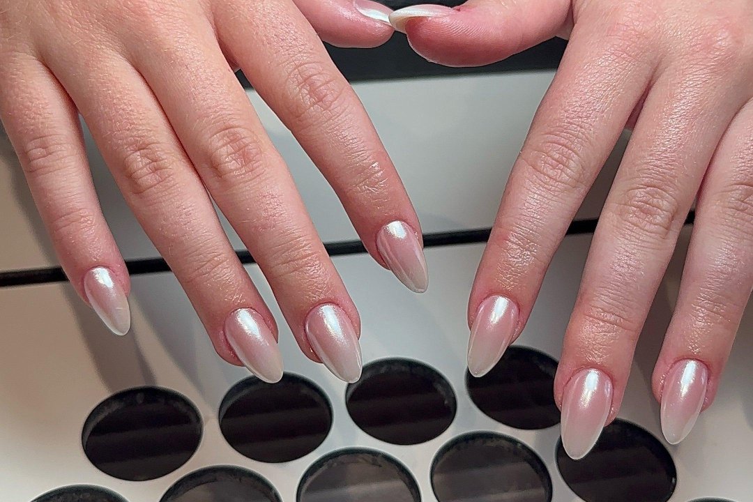 Swan Nails and Lashes, Luzern