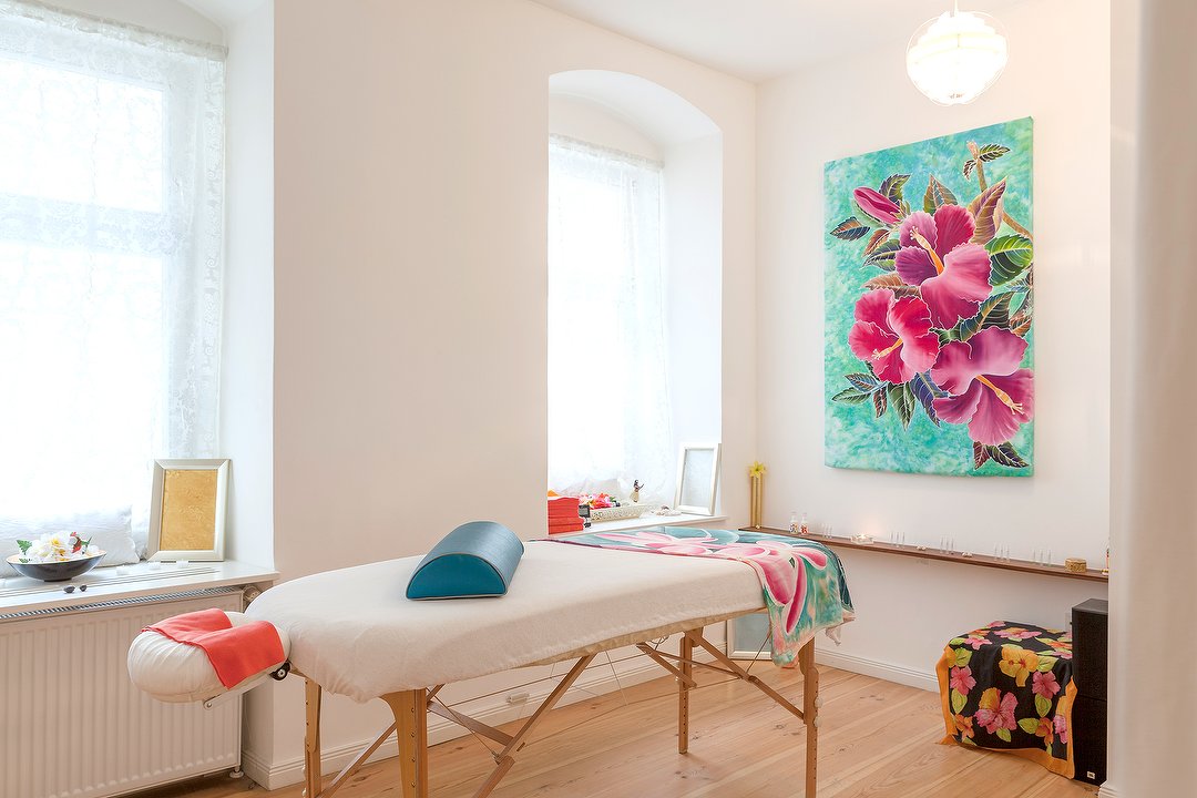 Lomi Massage Berlin - Melanie Goetz, Kreuzberg, Berlin