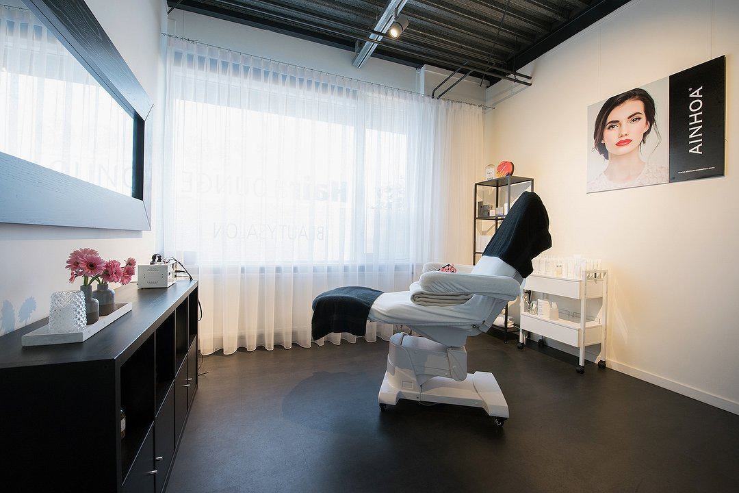 HAIR and Lounge, Warmond, Zuid-Holland