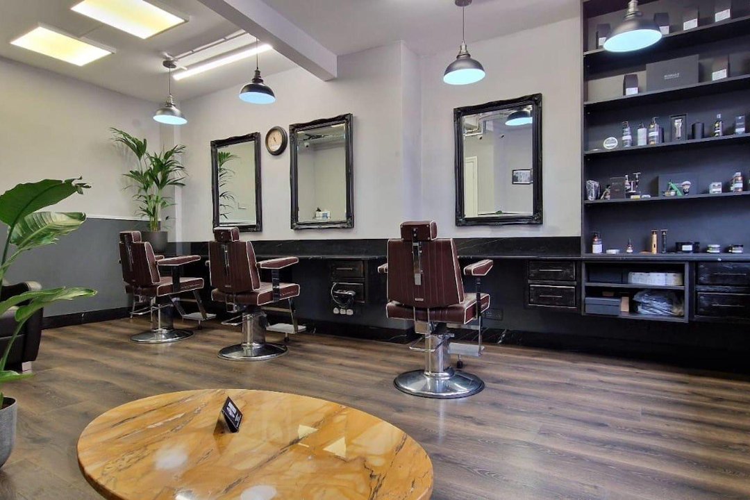 SE Med Spa @ Russell's Barbers, Mecklenburgh Square, London