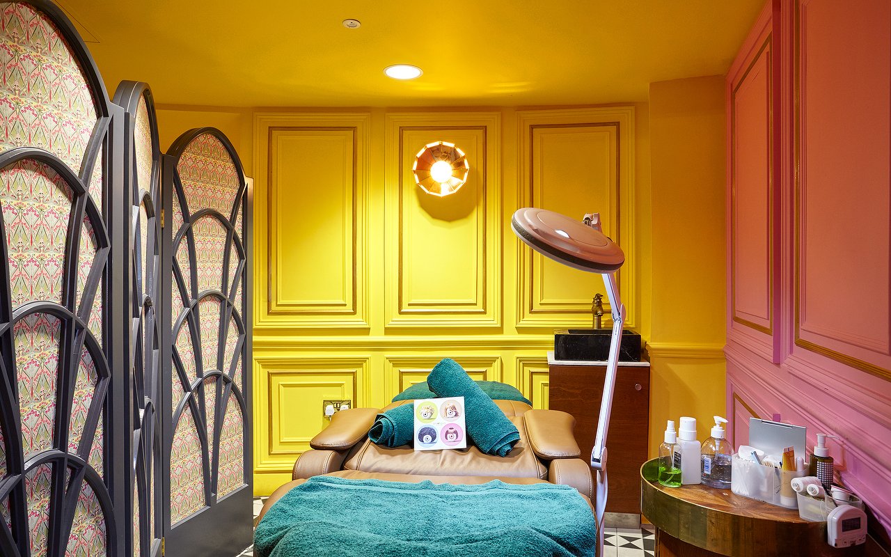 Eyebrow Threading near Covent Garden, London - Treatwell