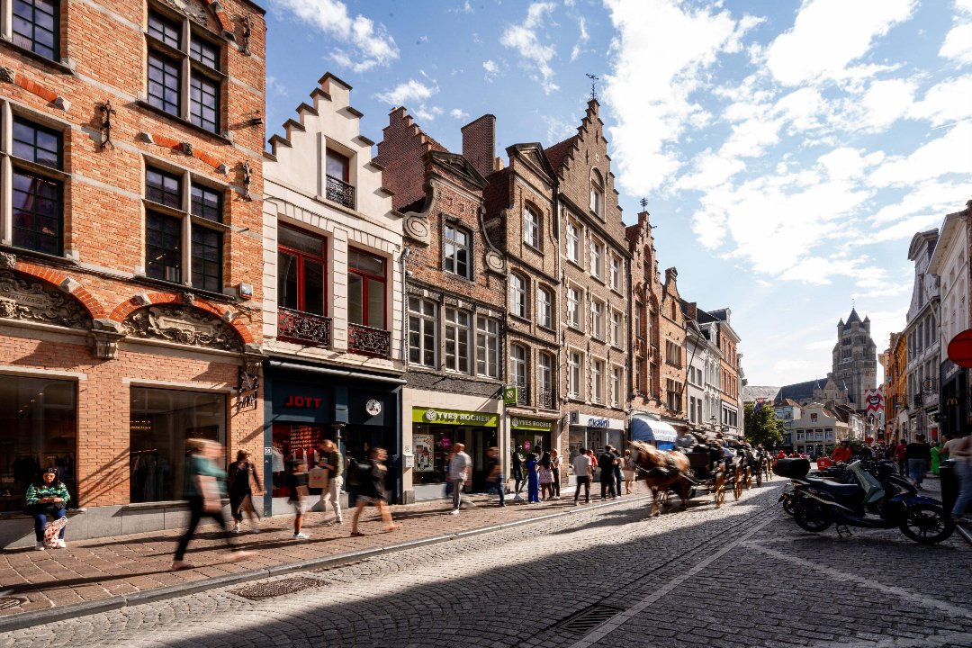 Yves Rocher Brugge, Brugge