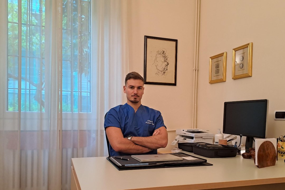 Federico Ratti Osteopata, Via California, Milano