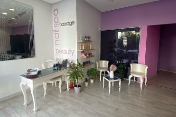 Twins Beauty Salon